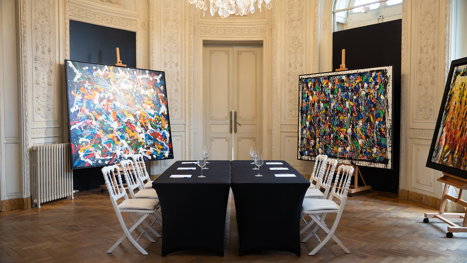 Salon Ovale Institut Culturel Bernard Magrez